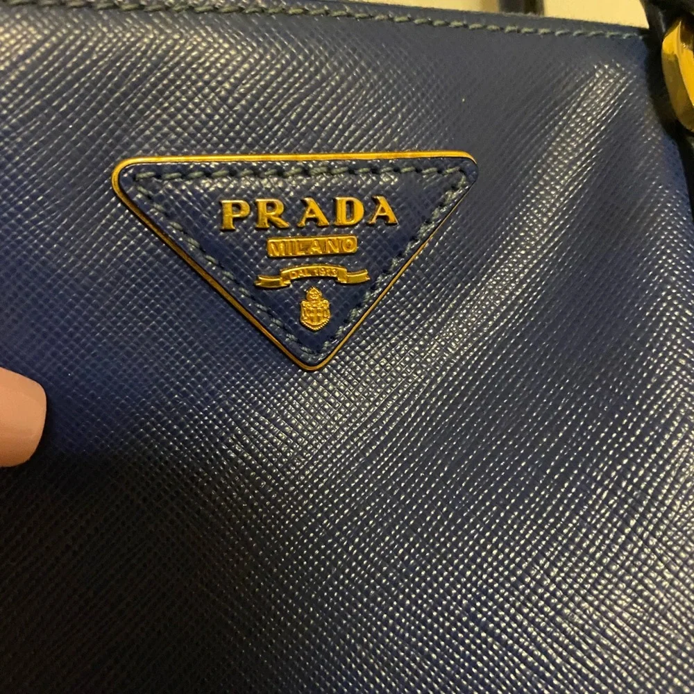 Prada Safiano - Picture 2 of 11